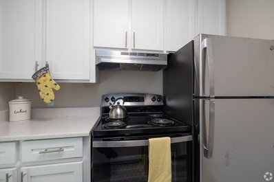 kitchen at Mauldin Heights located in Mauldin, SC